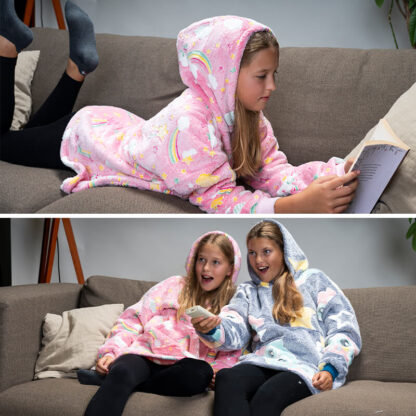 Kuscheldecke mit Ärmeln für Kinder SnugHug