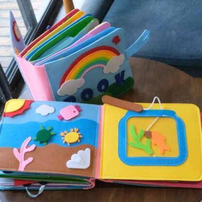 Montessori interaktives Buch RainbowDays-middle