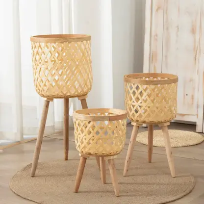 RattanBloom™ stojanové ratanové květináče