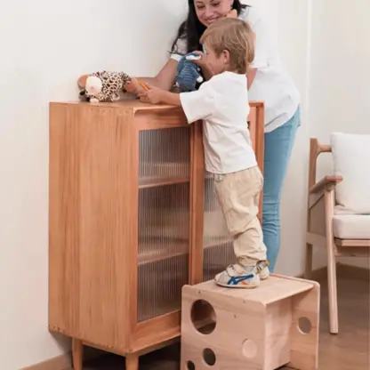 MonteKiddo™ Holztisch und Stühlchen für Kleinkinder